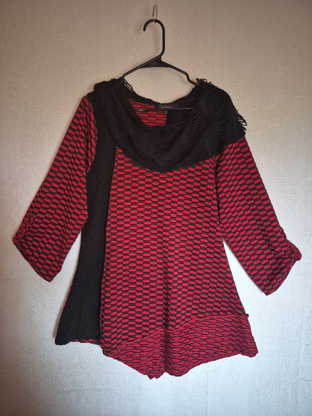 Caleesa Red Black Mixed Texture Tunic Top Sz M Cowl Neck Avantgarde Art To Wear